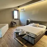 Assisium Farm stay *