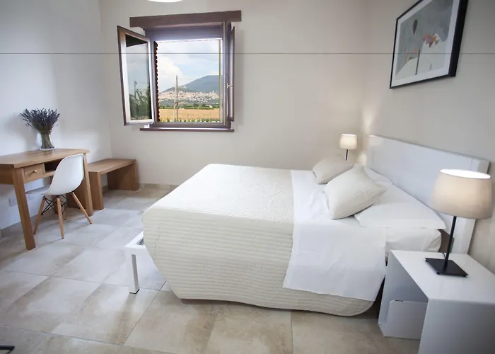 Assisium Farm stay *